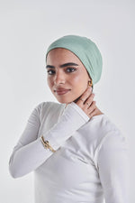 No Threads Closed Cotton Bonnet