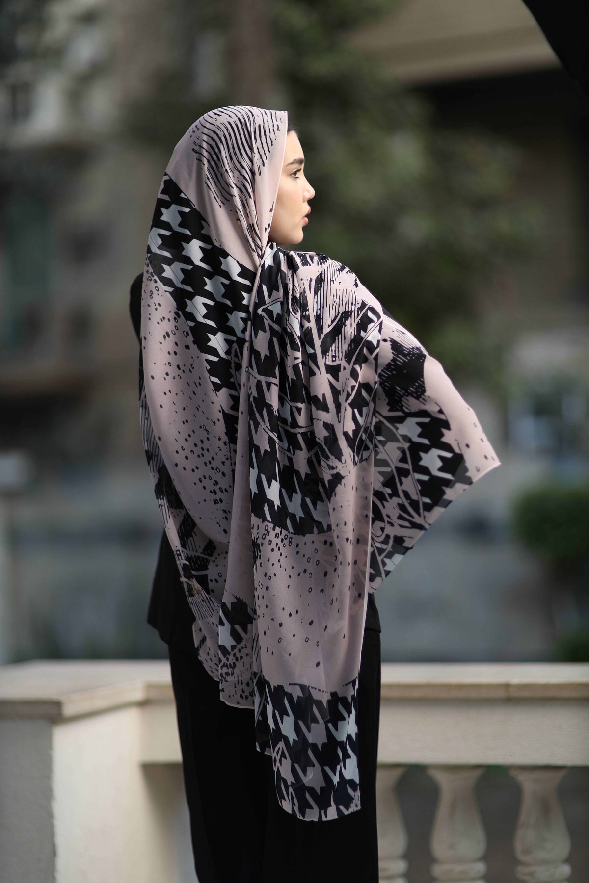 ink & ivory Chiffon (Code 106)