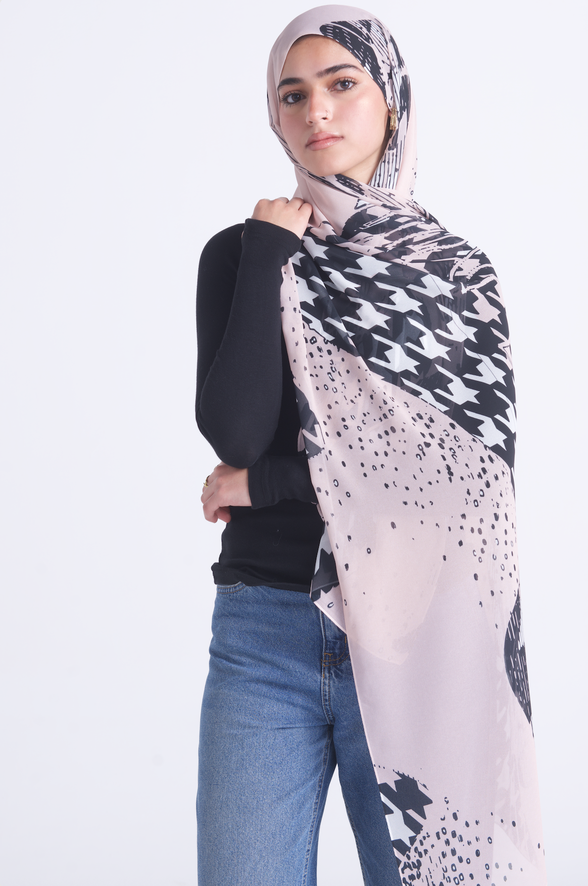 ink & ivory Chiffon (Code 106)