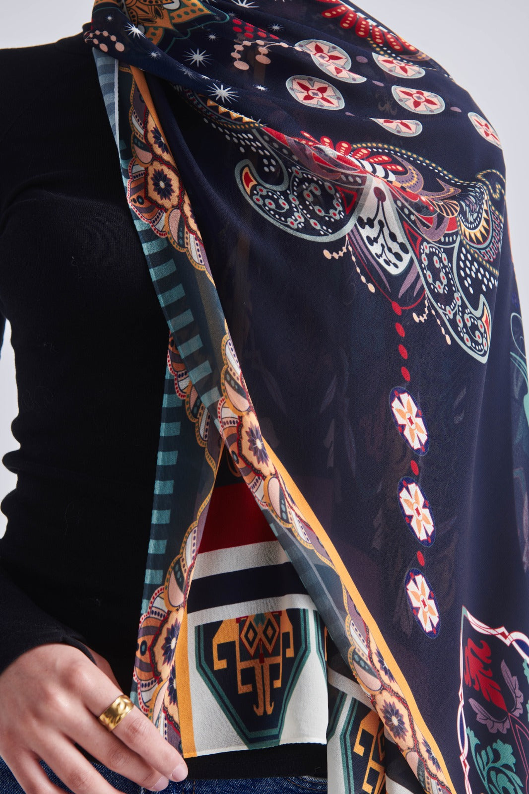 Persian Muse (Code 141)