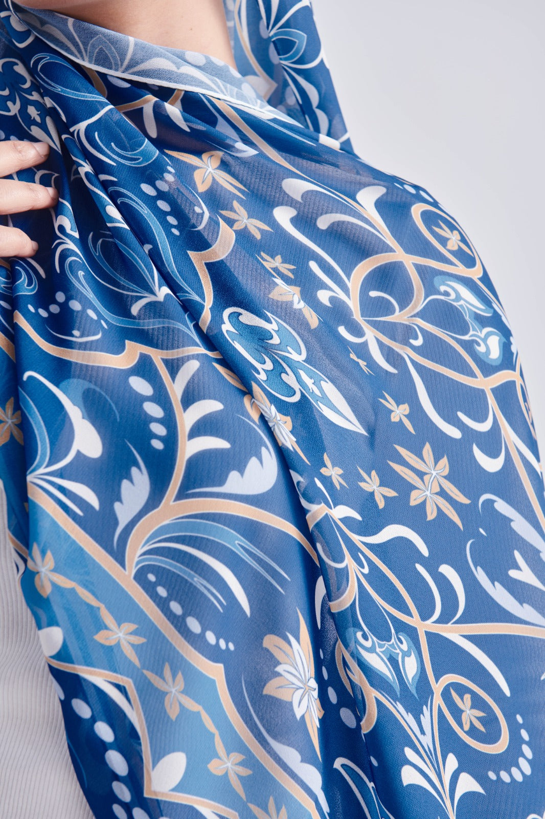 Golden Arabesque Chiffon (Code 132)