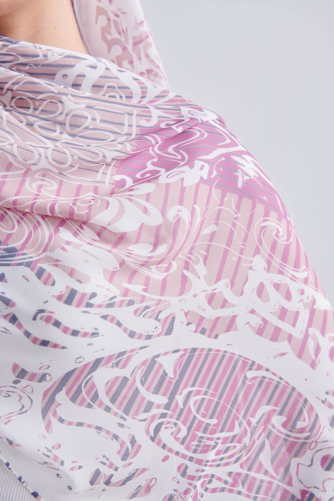 Dusky Lace Chiffon (Code 134)