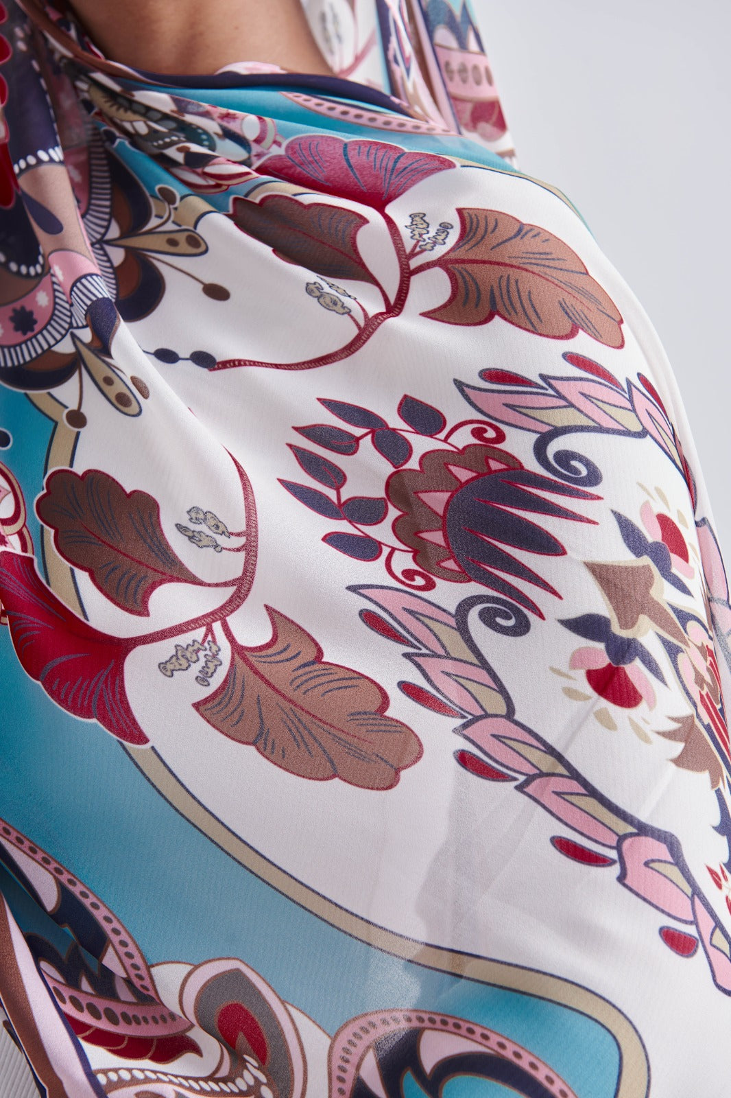 Moroccan Petals (Code 140)