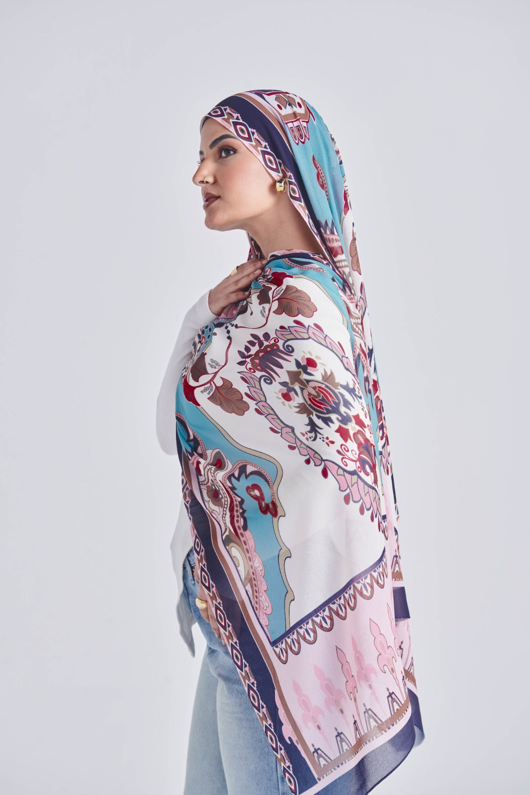 Moroccan Petals (Code 140)